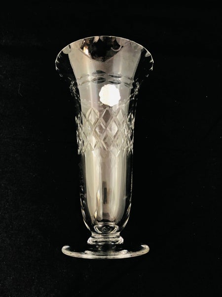 Tudor Crystal Vase (20617)63617764592771111