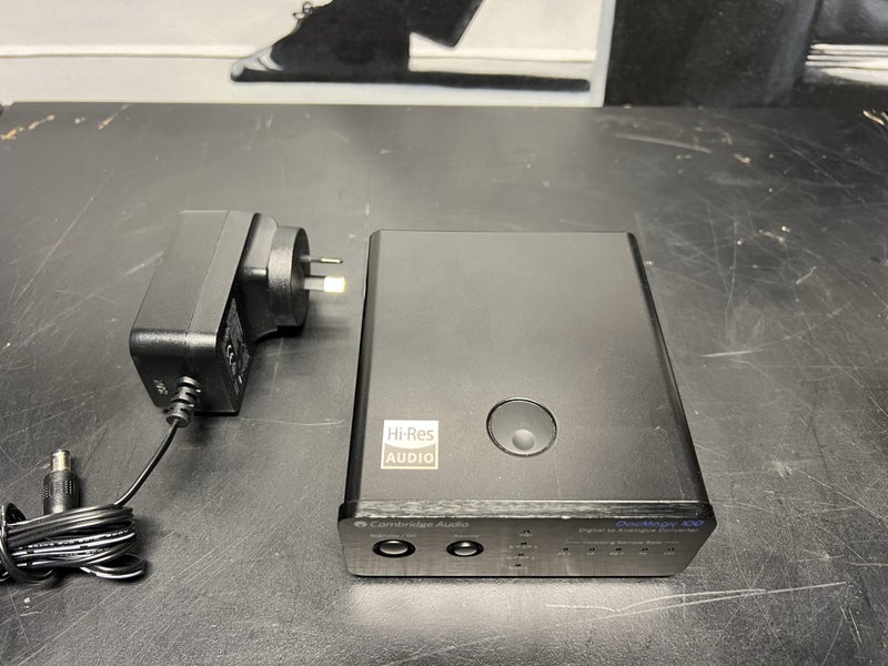 Cambridge Audio DAC Magic 100 Carousel 2