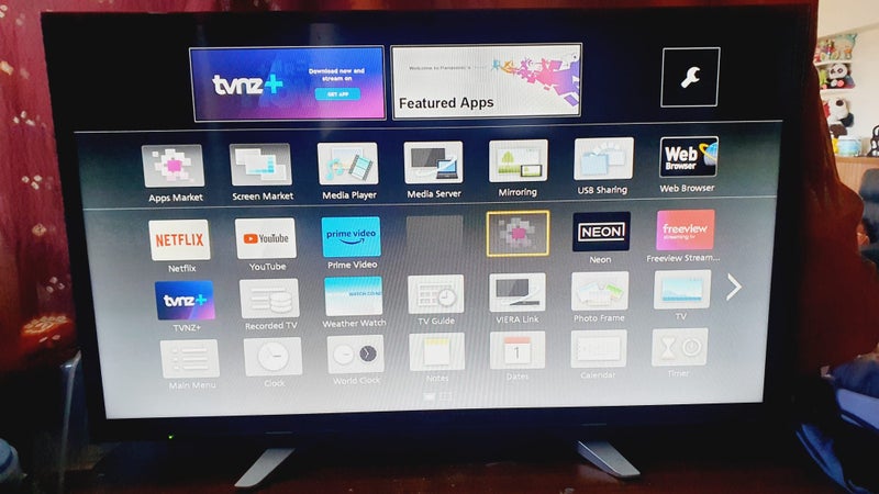 Panasonic LED TV 32' Smart Tv Carousel 1