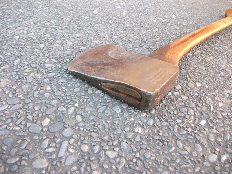 Early Kelly Axe 76cm (made in Canada) Carousel 4