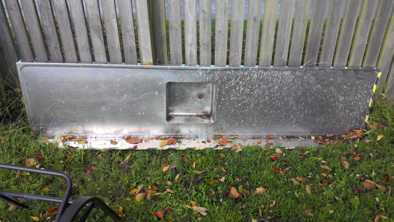 Kitchen sink bench Carousel 1