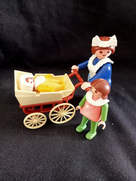 Playmobil - Nanny, girl and baby in pram Carousel 1