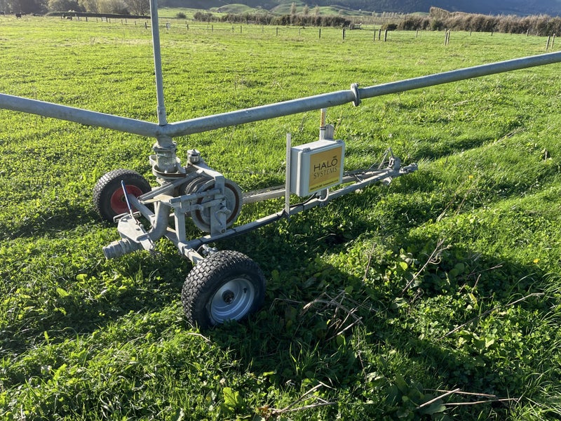 Travelling Iriigator - Near New Condition with Halo Carousel 2