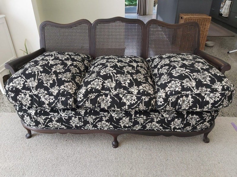 Cane Back Suite - Sofa & Armchairs628647312510731117