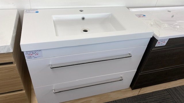 900 CITI WALL HUNG SINGLE BASIN 2 DRAW VANITY IN GLOSS WHITE Carousel 1