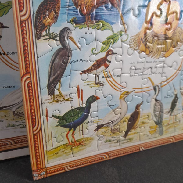 Vintage New Zealand Birds jigsaw, 100pc Carousel 2
