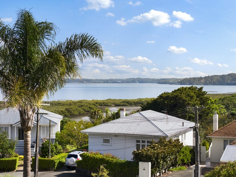 Image 1 of 22
