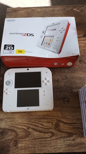 Nintendo DS2 + games Carousel 1