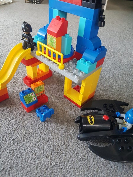 Duplo Batcave Adventure Carousel 4