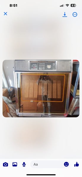 Two Jukeboxes Carousel 1