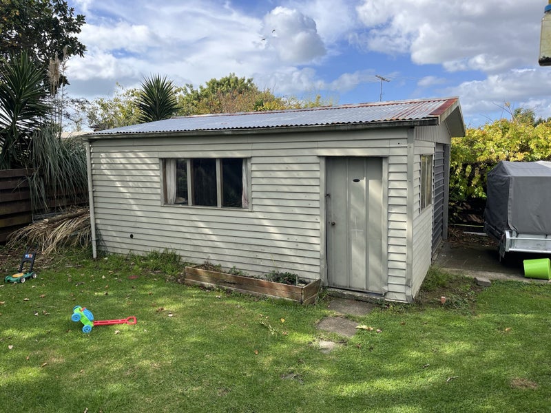 Garage for removal Carousel 1