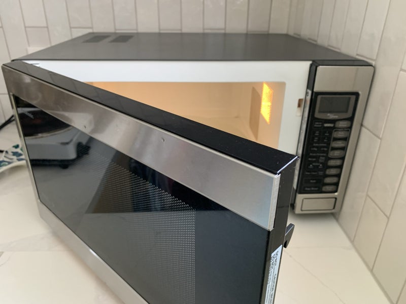 Panasonic 1200W inverter microwave XL Carousel 1