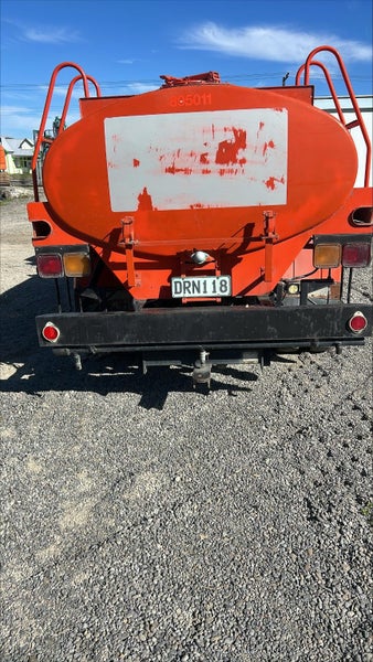 1995 Isuzu Forward Water Tanker62867852964994113