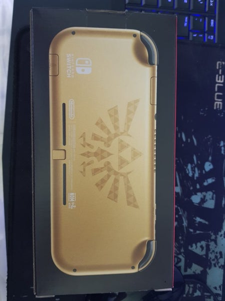 Nintendo Switch Lite (ZELDA) Hyrule Edition (AFTERPAY Available) Carousel 2