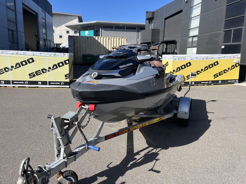 2019 Sea-Doo GTX 300 Limited62867852983811113