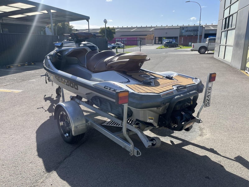 2019 Sea-Doo GTX 300 Limited62867852983811114