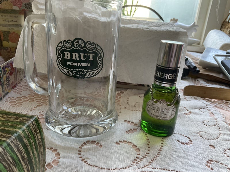 Brut Aftershave 35mg and With imported Beer handle Carousel 2