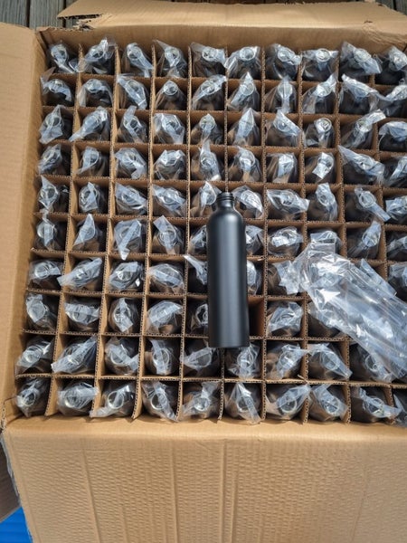 300ml aluminium bottle + cap + pump Carousel 1