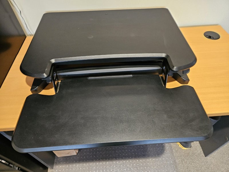 Stand up desk Carousel 1