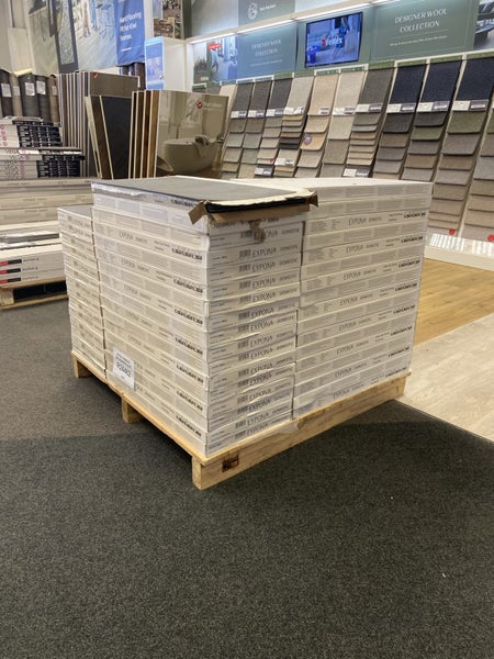 $1 reserve of 50m2 "Slate effect" vinyl tiles Carousel 2