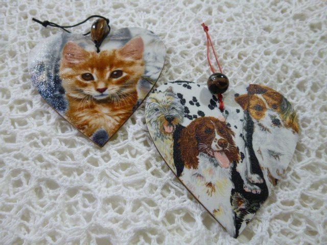 1 Dog and 1 kitten Heart (2) Carousel 1
