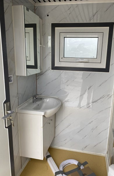 Toilet Shower Ablution Block62959510512898113