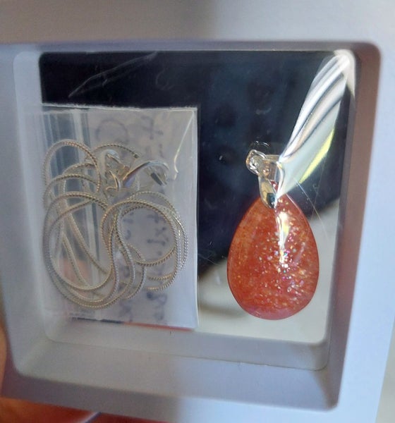 Confetti Sunstone Pendant Carousel 4