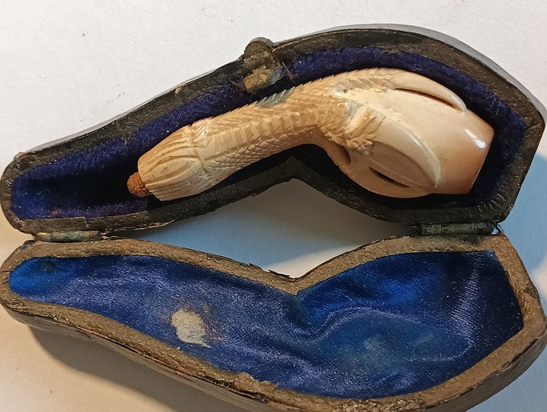 Old Pipe Ends..2 Superbly Carved & Box Carousel 2