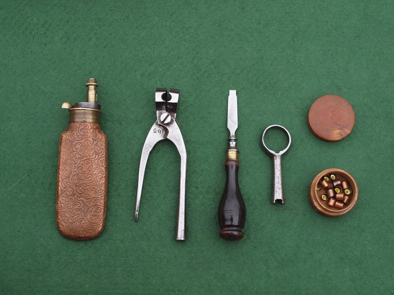 CASED POCKET PISTOL & ACCESSORIES Carousel 8