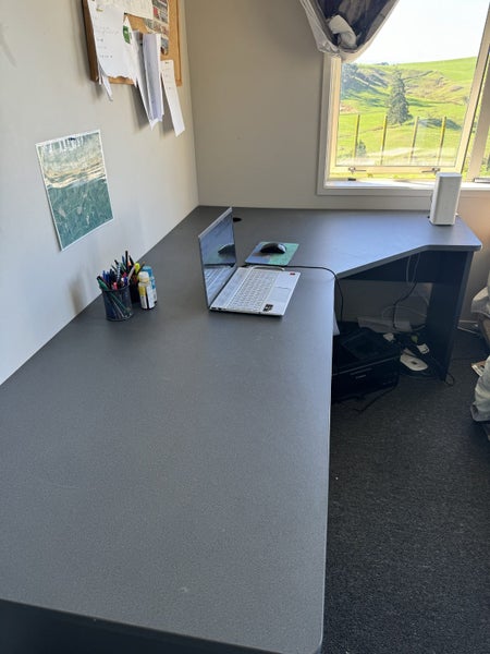 Office desk Carousel 1