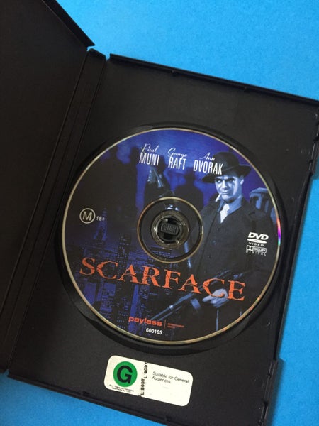 Scarface (1932) Carousel 3
