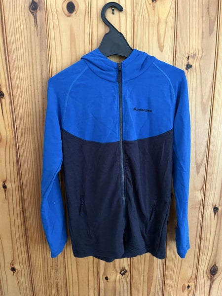 Macpac Merino Hoodie Carousel 1
