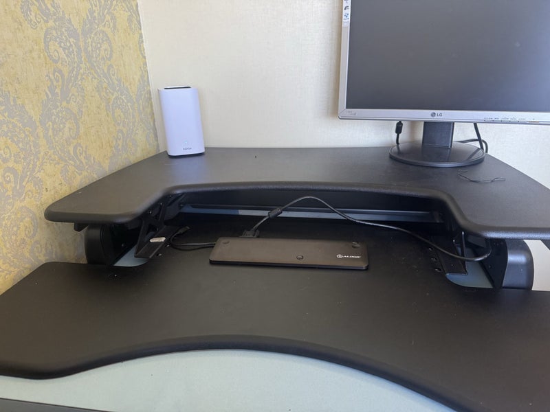 Stand up desk Carousel 1