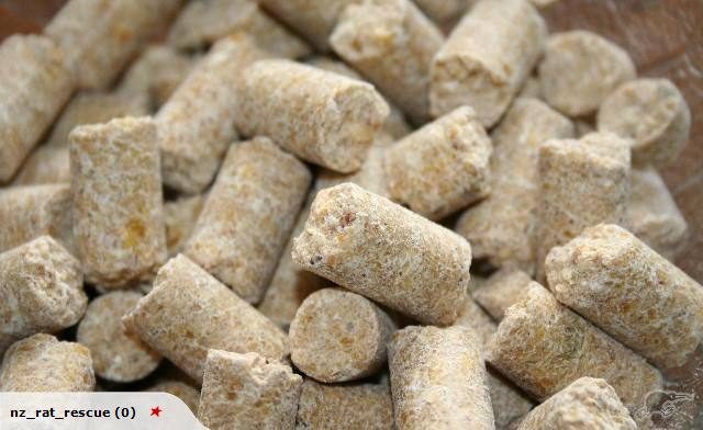 Rat & Mouse food - Lab Blocks 1kg Carousel 1