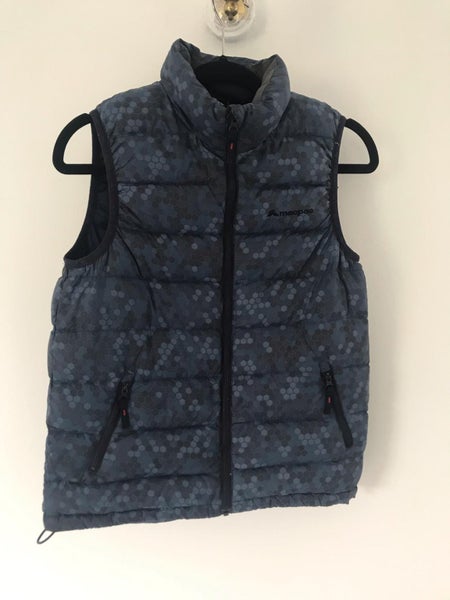$1 reserve MACPAC Puffer Vest, 10yrs Carousel 1