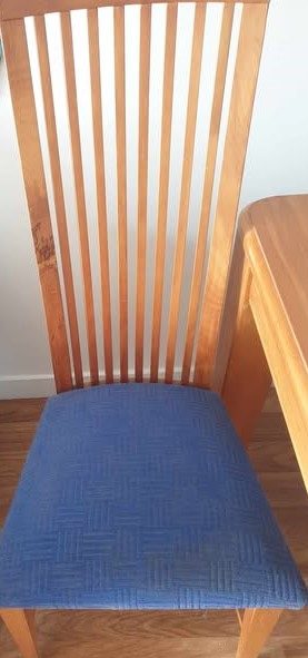 Dining room suite and six chairs62863852372994111