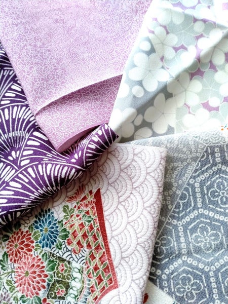 Kimono Fabric scraps Lot of 5 ( aprox W15cm x L 30cm ) , 16-30-5az63 Carousel 2