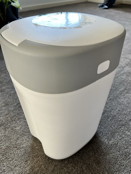Nappy bin Carousel 2