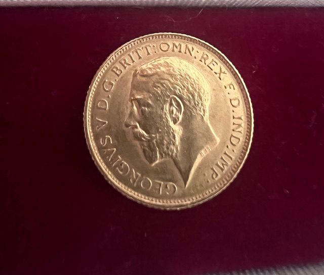 King George V Gold Half Sovereign 1912 Carousel 2