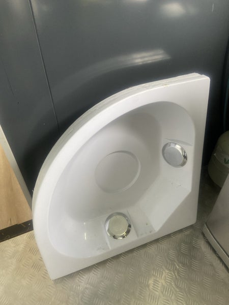 brand new shower dome 80cm x 80cm curved Carousel 1