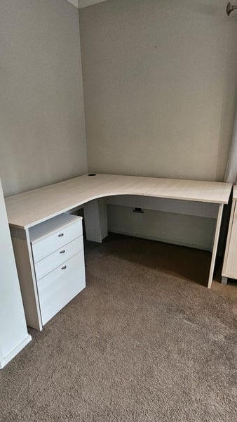 Office Furniture - Desk - Drawer-Cabinet Carousel 1
