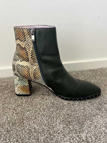 Ankle Boots - Olive Green with Gold Print Carousel 2