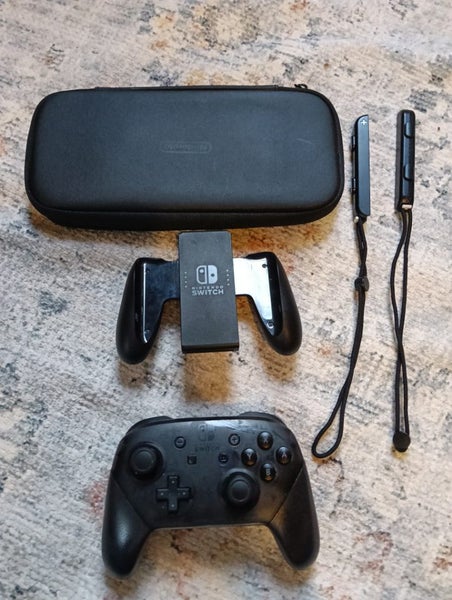 Nintendo Switch Bundle cw 10 Games Carousel 3