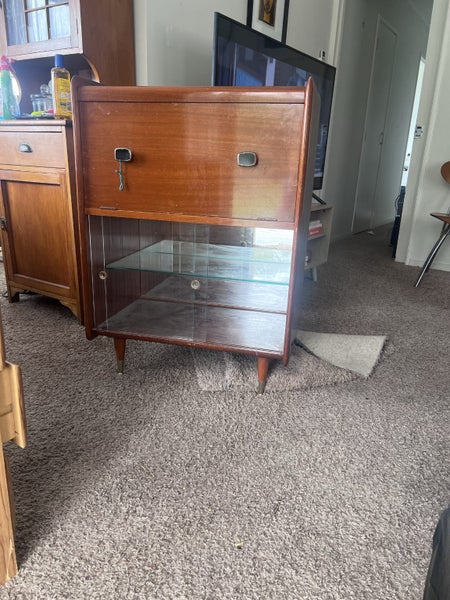 Vintage cocktail cabinet Carousel 1