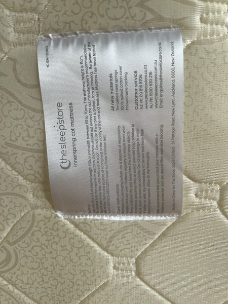 Near new baby cot and mattress Carousel 5