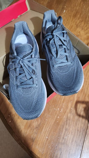 New Balance Womens Running Shoes US 8.5 Wide Dark Grey W1080Z13 Carousel 4