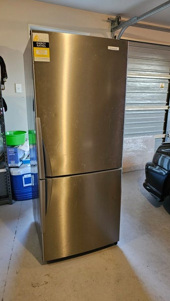 Westinghouse Fridge Freezer - Stainless Steel | $1 Reserve | Needs Repair Carousel 1
