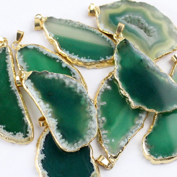 Natural Green Agate Slice Necklace – Unique & Elegant Carousel 1