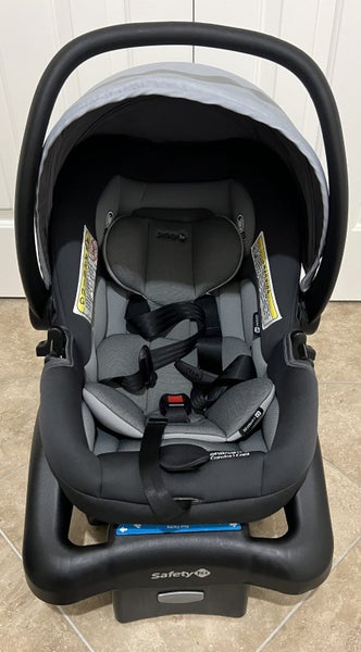 Baby Capsule - Safety First, Near New Condition Carousel 1