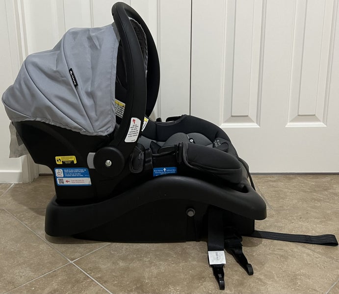 Baby Capsule - Safety First, Near New Condition Carousel 4